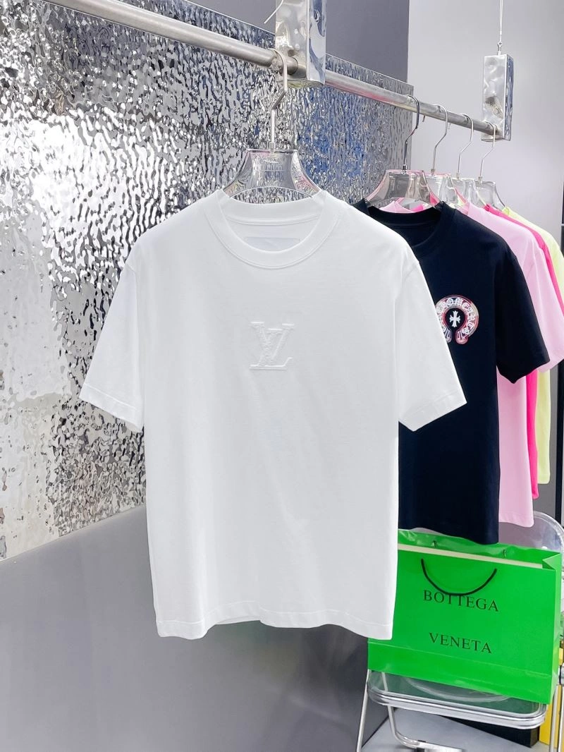 Affordable Louis Vuitton T-Shirts 137068