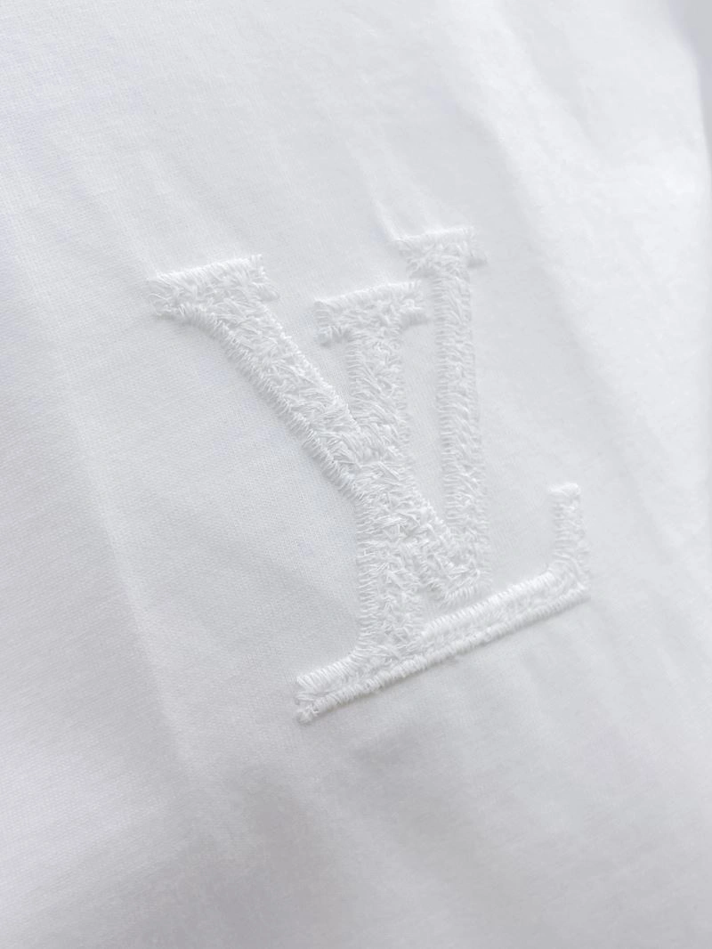 Affordable Louis Vuitton T-Shirts 137068