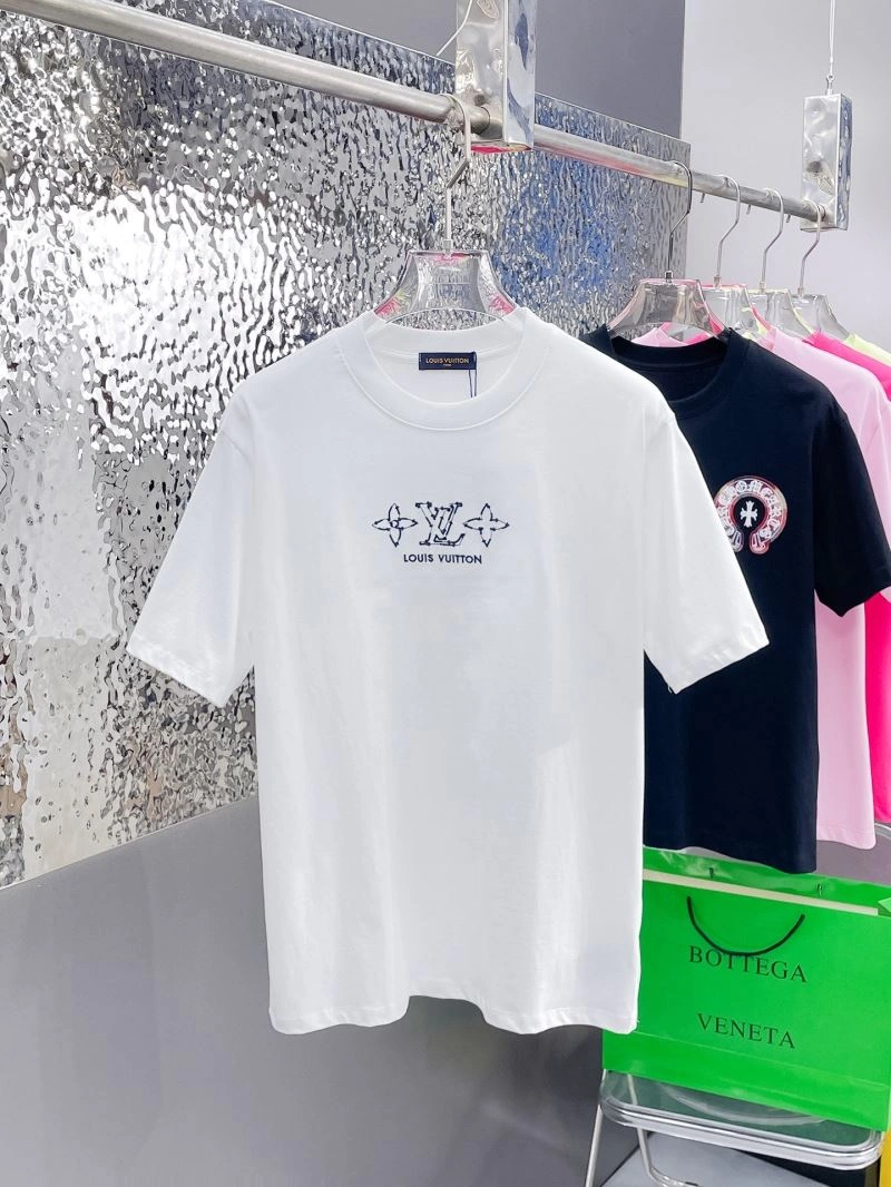 WeatherProof Louis Vuitton T-Shirts 137085