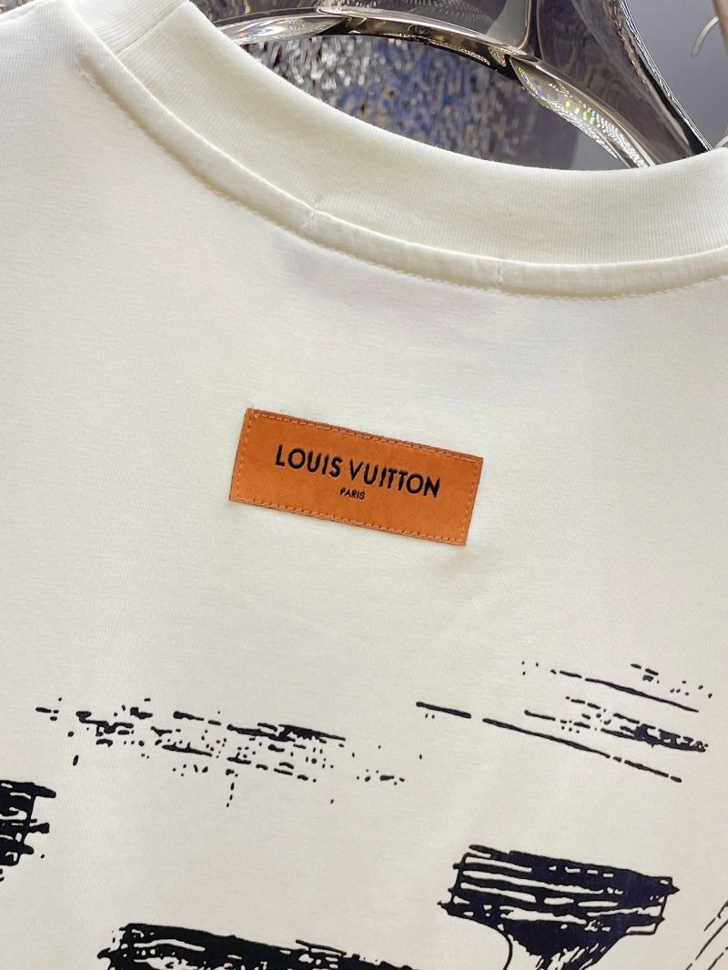 Popular Louis Vuitton T-Shirts 137062