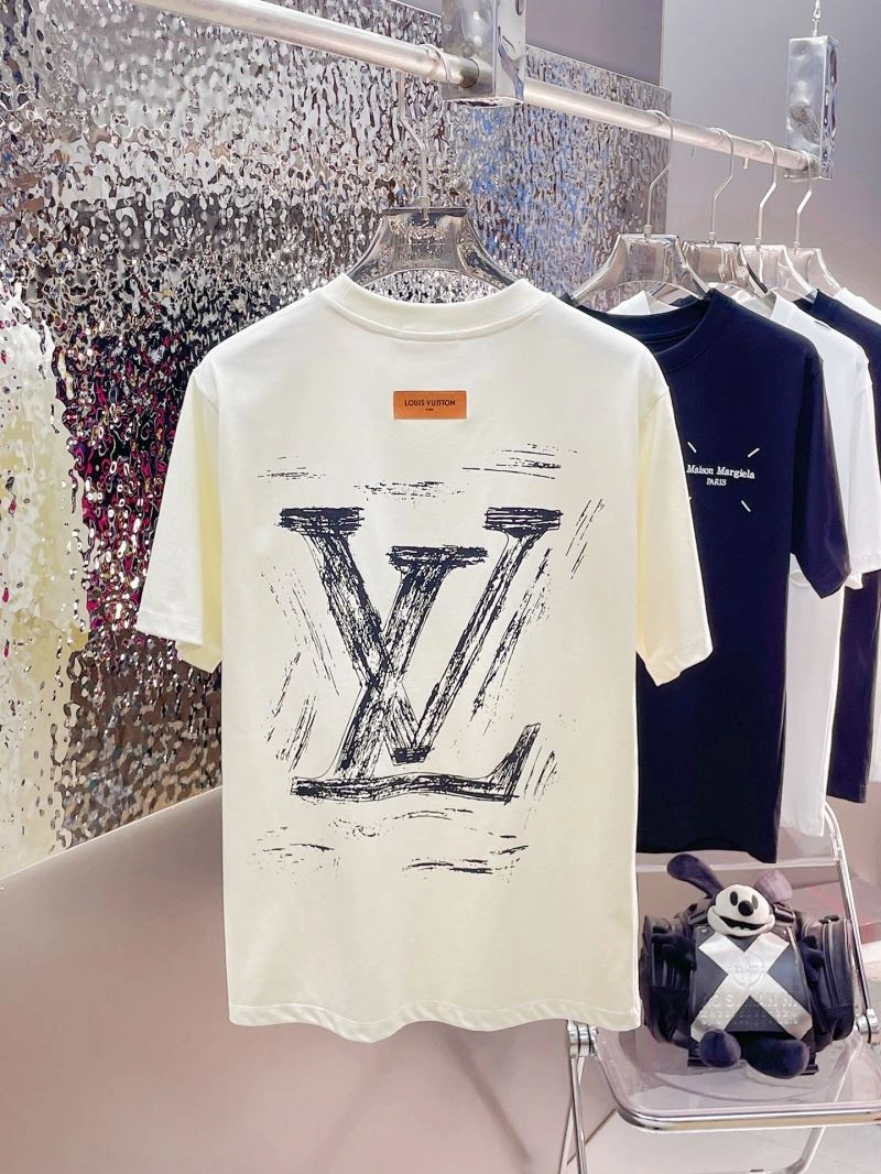 Popular Louis Vuitton T-Shirts 137062