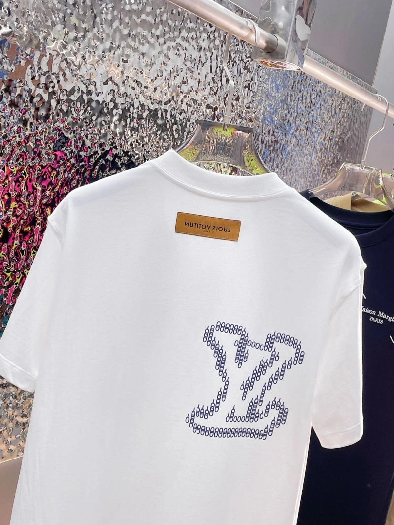 Louis Vuitton T-Shirts Breathable 137063