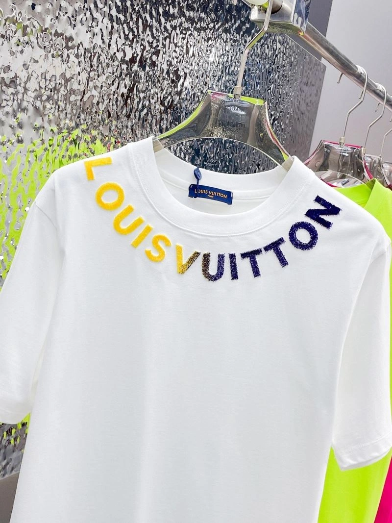 Louis Vuitton T-Shirts Sporty 137061
