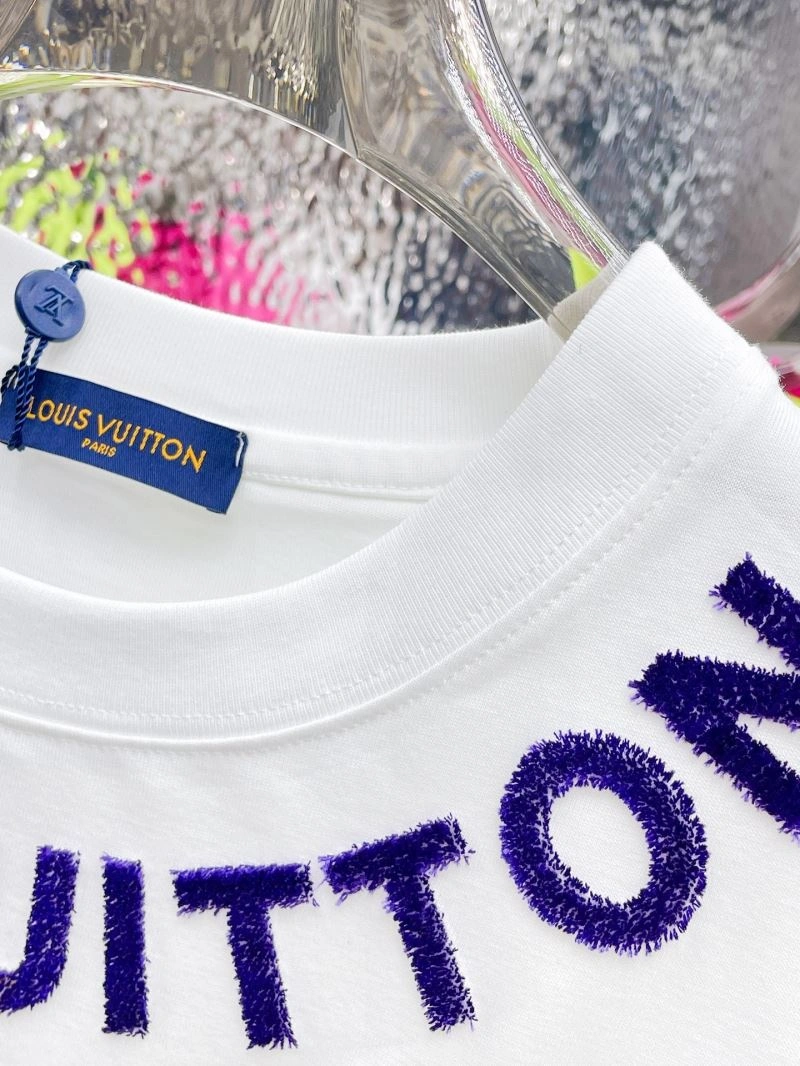 Louis Vuitton T-Shirts Sporty 137061