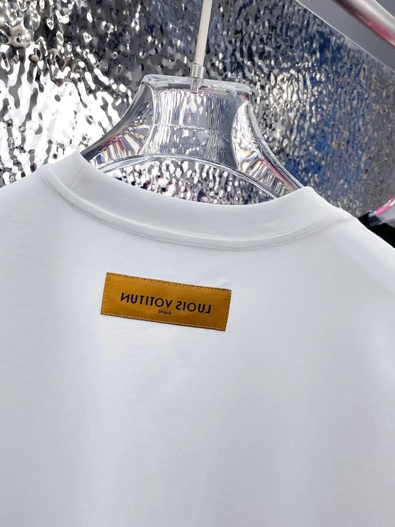 Louis Vuitton T-Shirts WellDesigned 137058