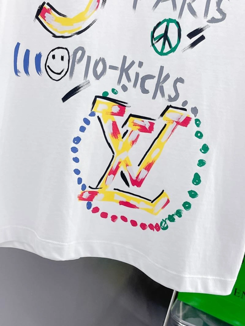 Louis Vuitton T-Shirts WellDesigned 137058