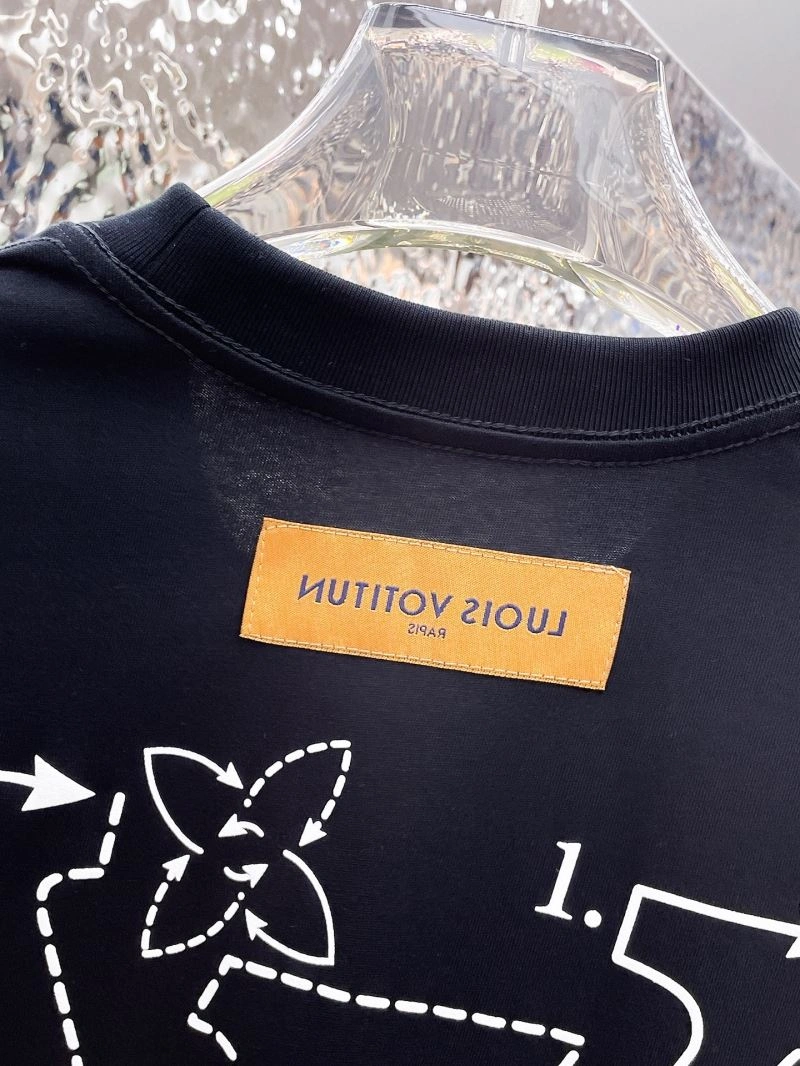 Minimalist Louis Vuitton T-Shirts 137039