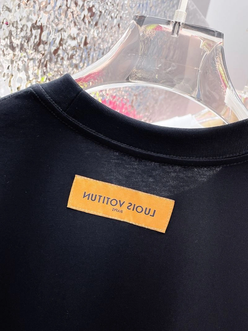 Louis Vuitton T-Shirts Stretchable 137030