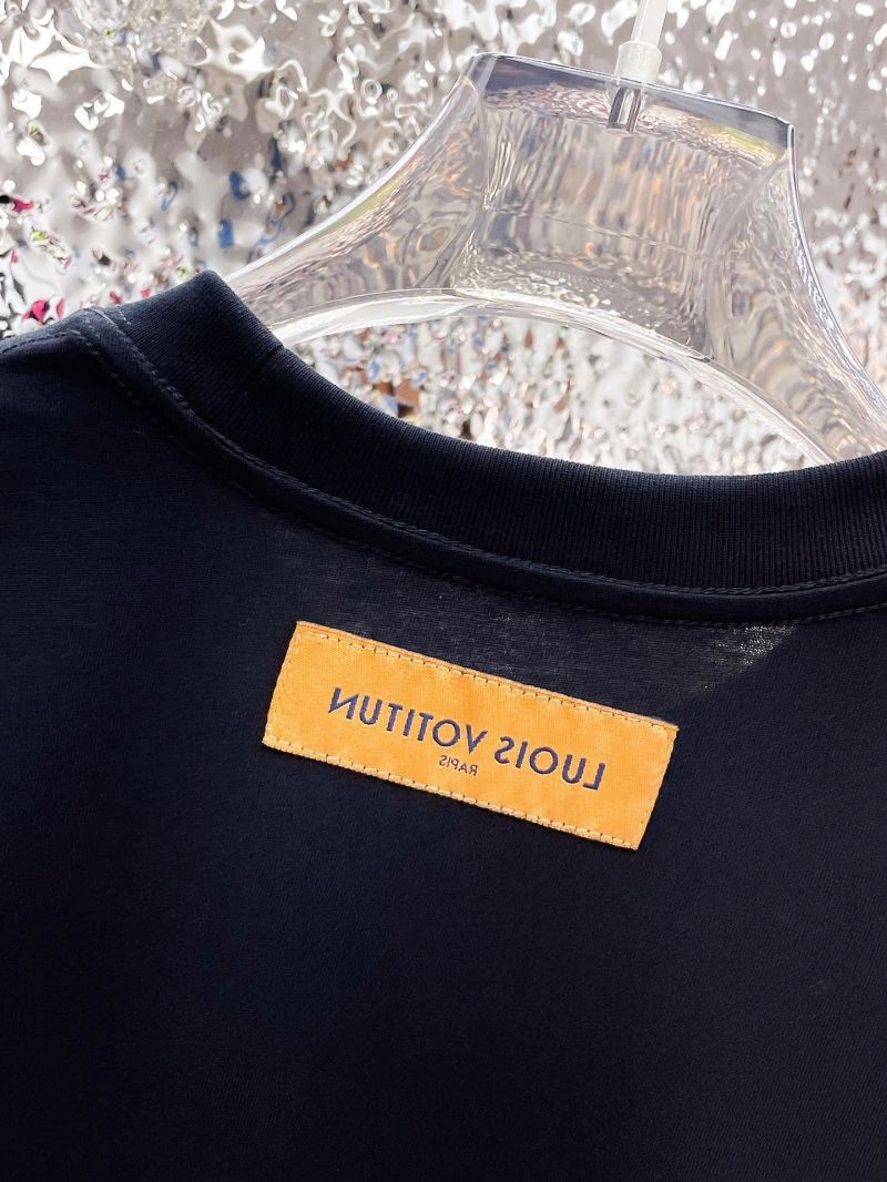 Louis Vuitton T-Shirts Sustainable 137029