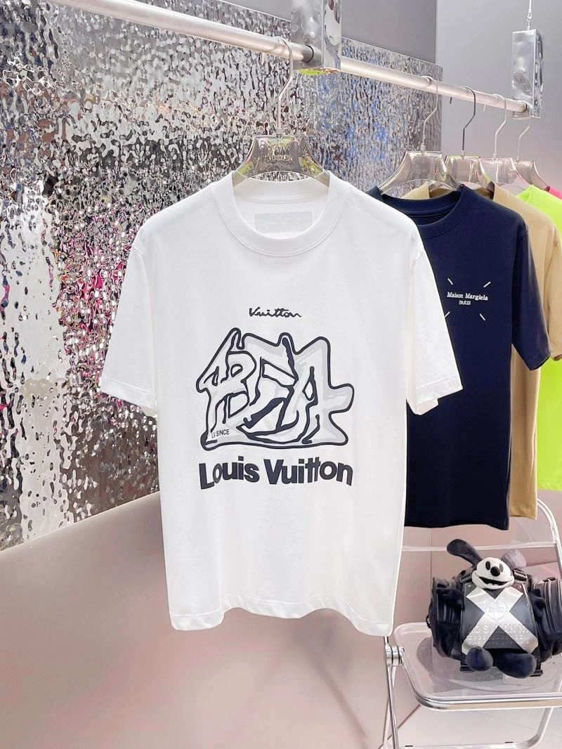 Louis Vuitton T-Shirts MoistureWicking 137033
