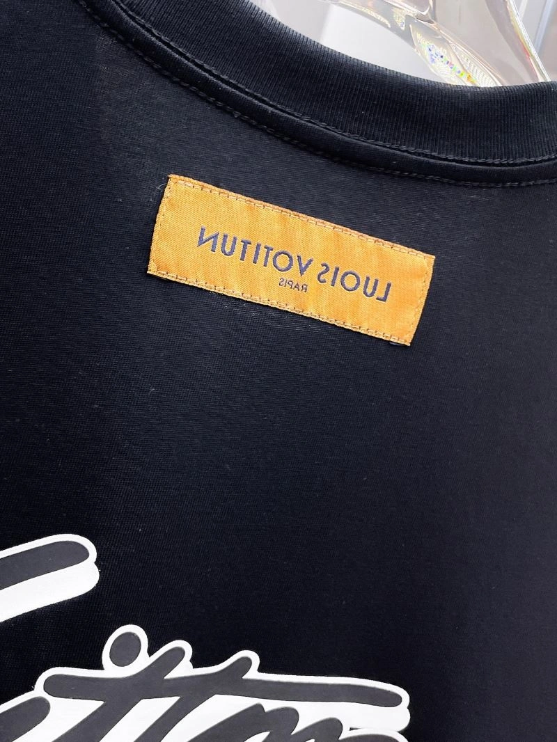 SoftTouch Louis Vuitton T-Shirts 137025