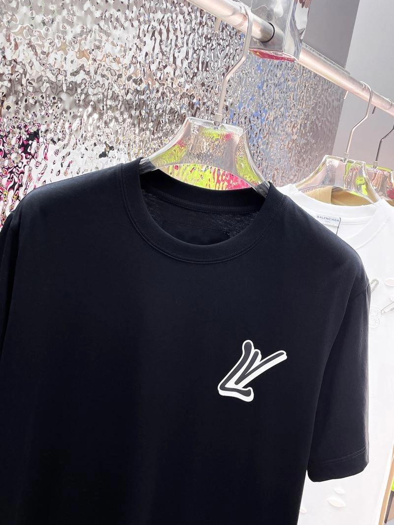 SoftTouch Louis Vuitton T-Shirts 137025