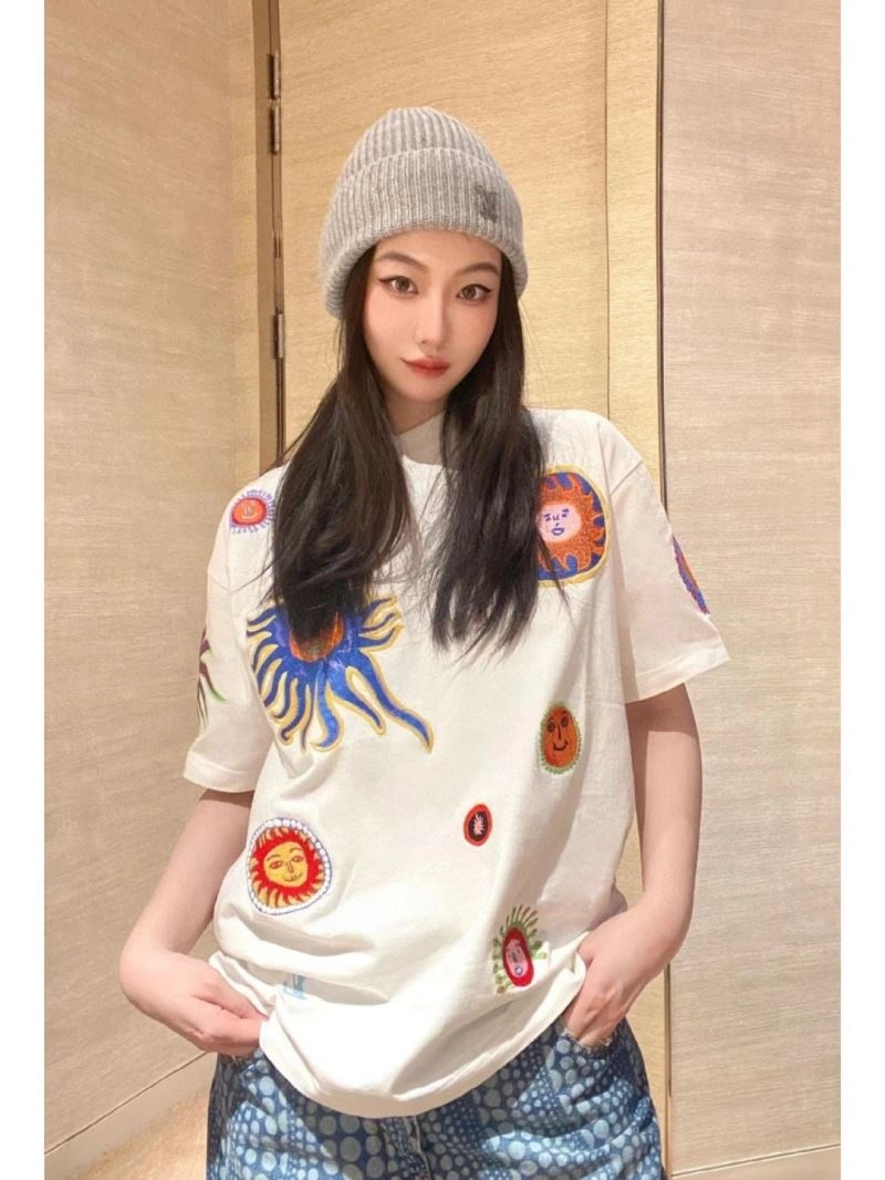 Fashionable Louis Vuitton T-Shirts 137052