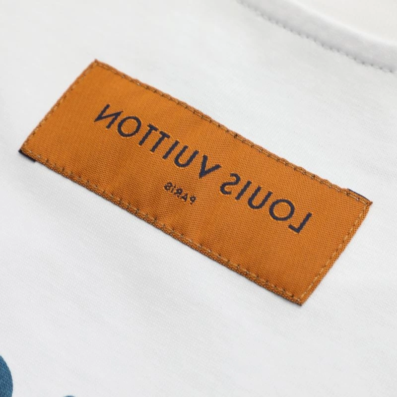 WaterResistant Louis Vuitton T-Shirts 137049