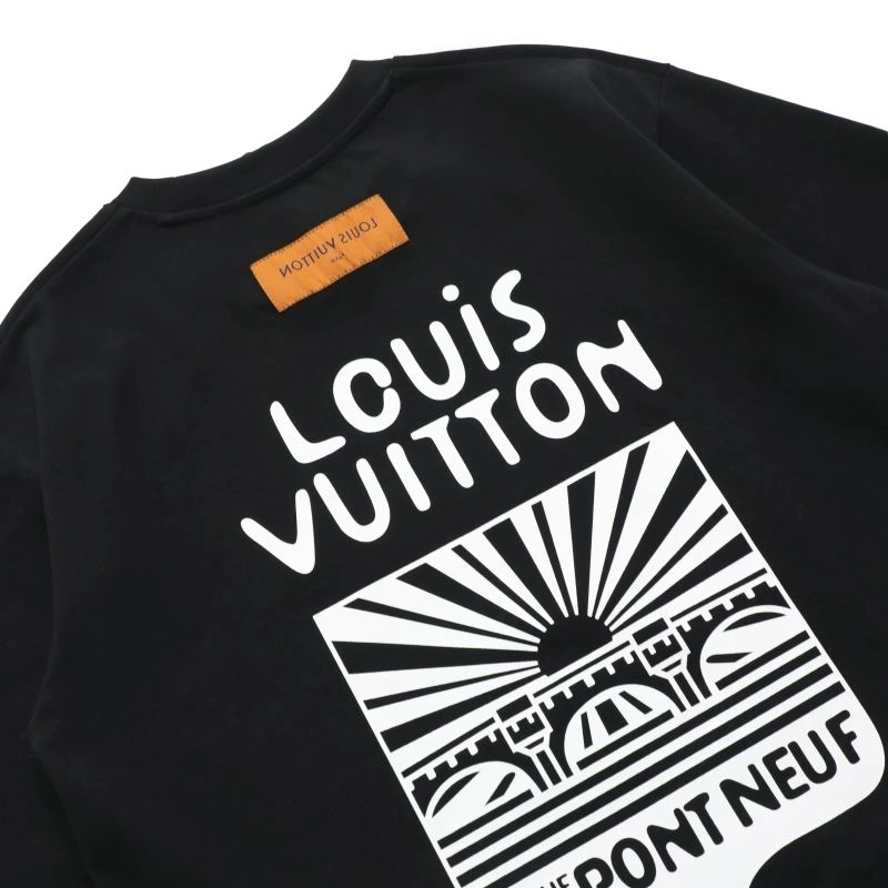 Louis Vuitton T-Shirts Modern 137050