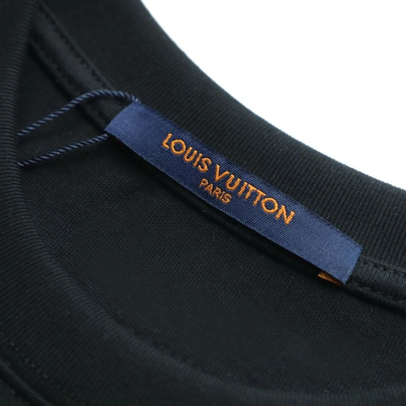 Louis Vuitton T-Shirts Modern 137050