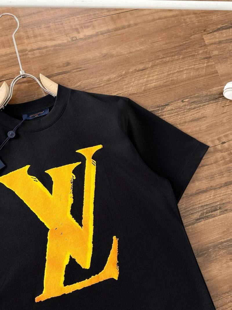 Louis Vuitton T-Shirts Affordable 137018