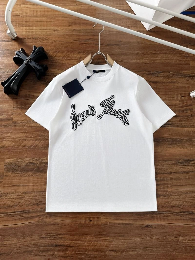 Vibrant Louis Vuitton T-Shirts 137016