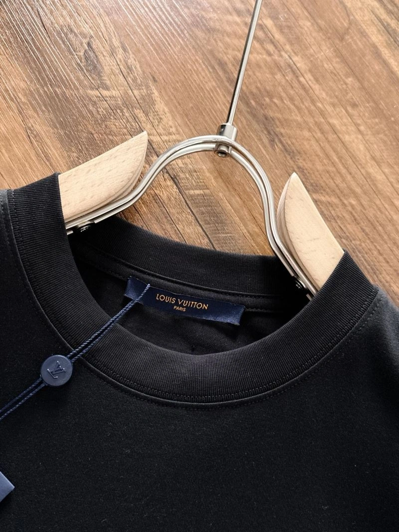 Louis Vuitton T-Shirts Trendsetting 137054