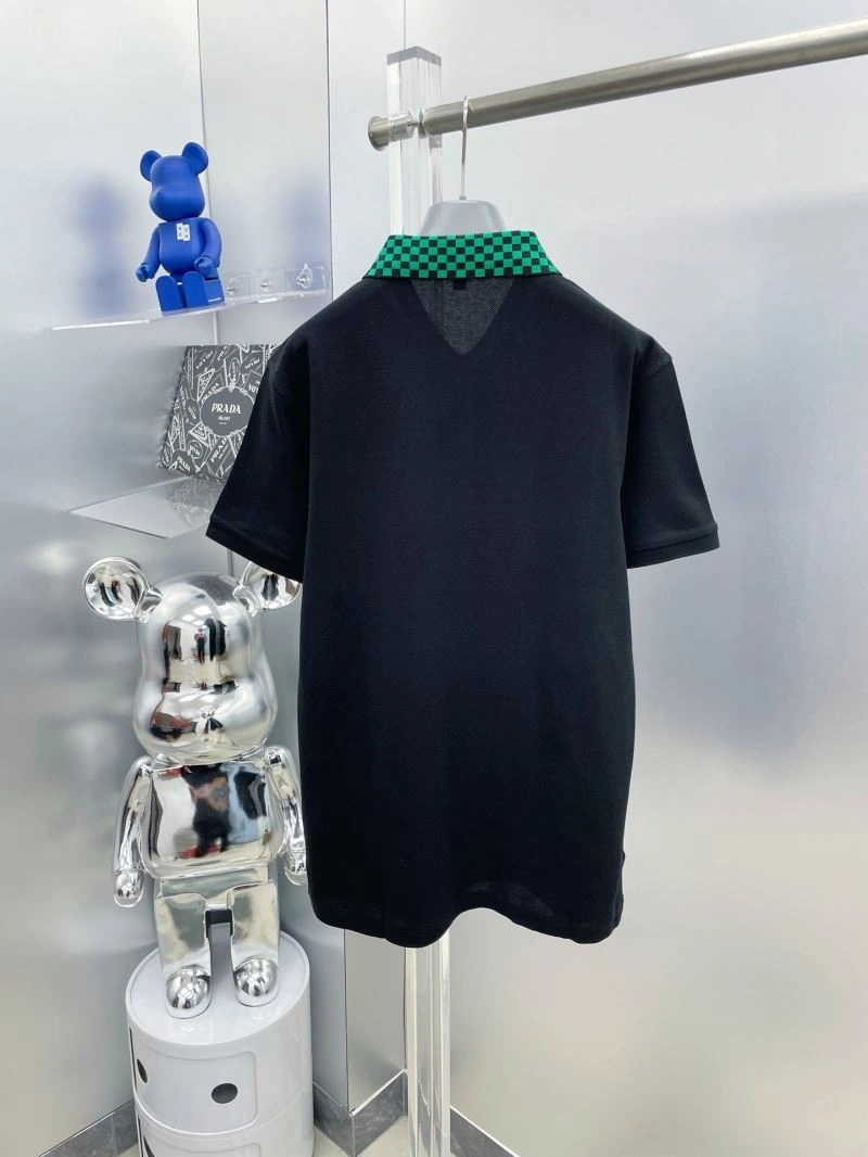 Tailored Louis Vuitton T-Shirts 136994