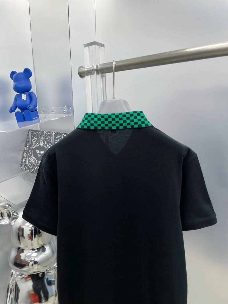 Tailored Louis Vuitton T-Shirts 136994