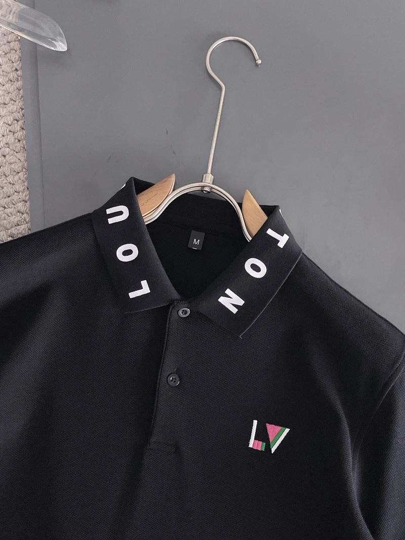 Classic Louis Vuitton T-Shirts 136985