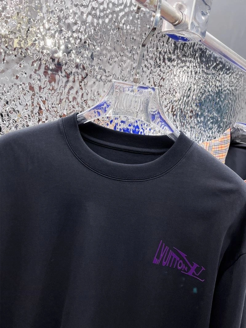 Stretchable Louis Vuitton T-Shirts 137001