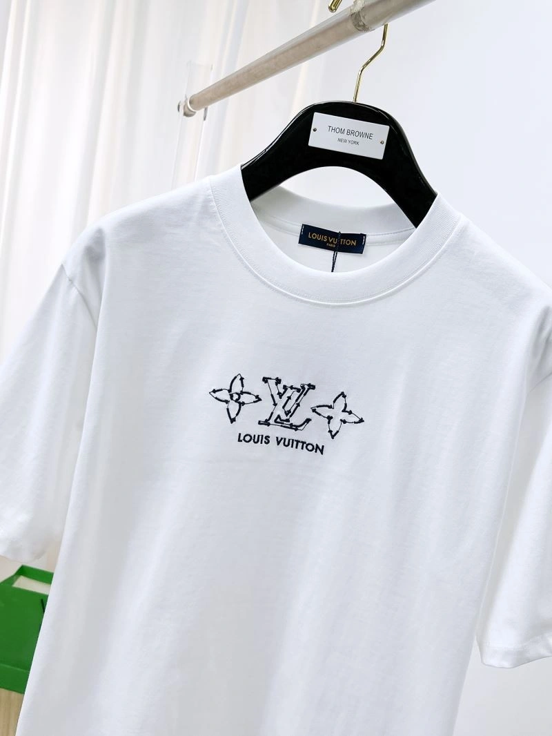 Louis Vuitton T-Shirts Stylish 136331