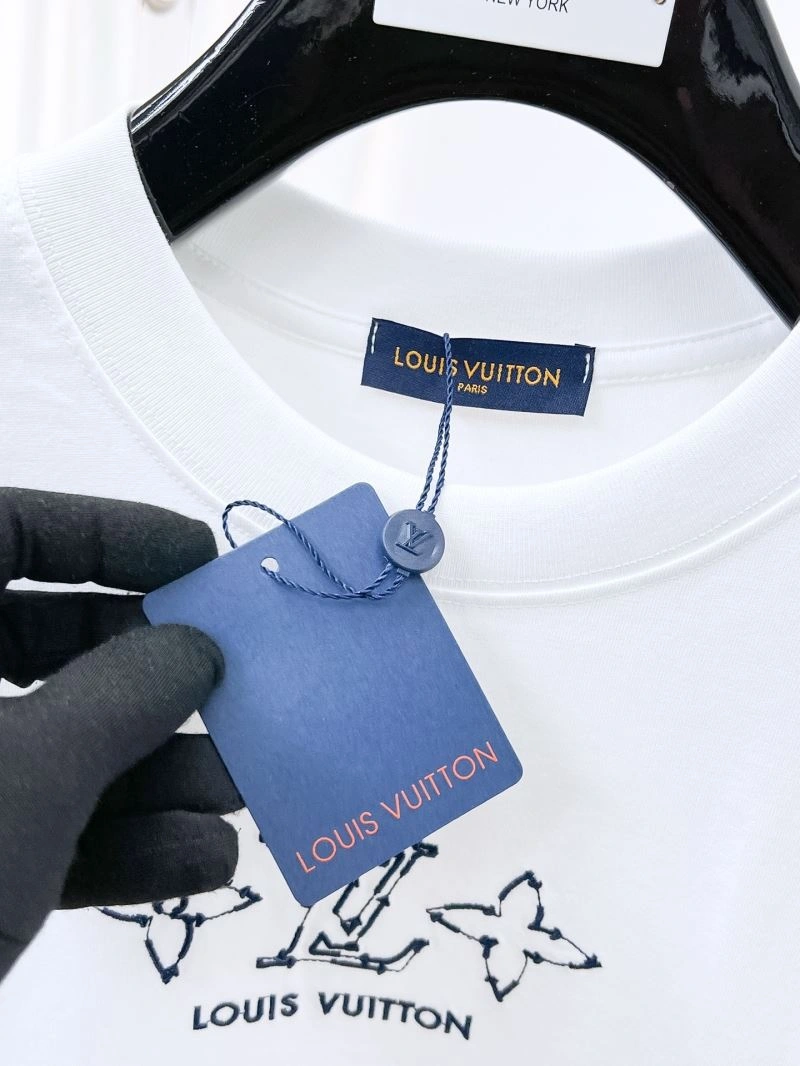 Louis Vuitton T-Shirts Stylish 136331