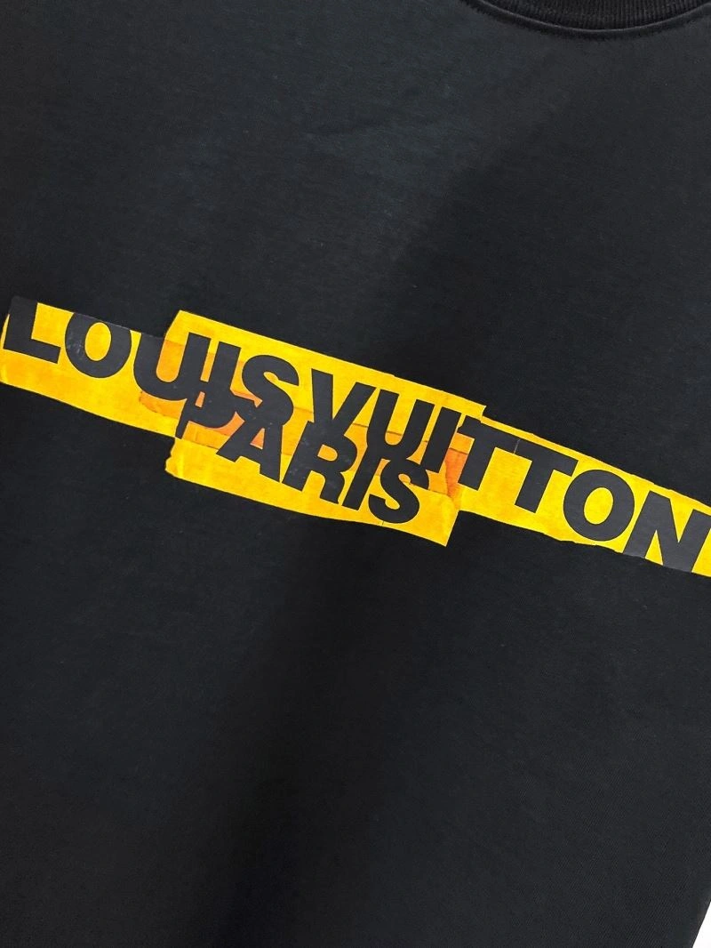 Louis Vuitton T-Shirts GoodFit 136328