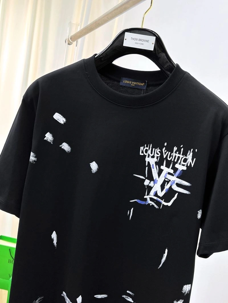 SportInspired Louis Vuitton T-Shirts 136324