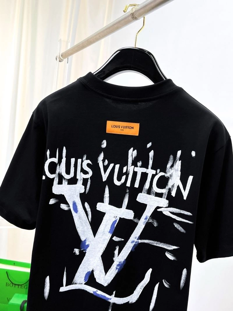 SportInspired Louis Vuitton T-Shirts 136324