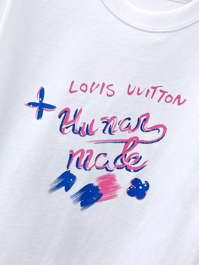 Tailored Louis Vuitton T-Shirts 136316