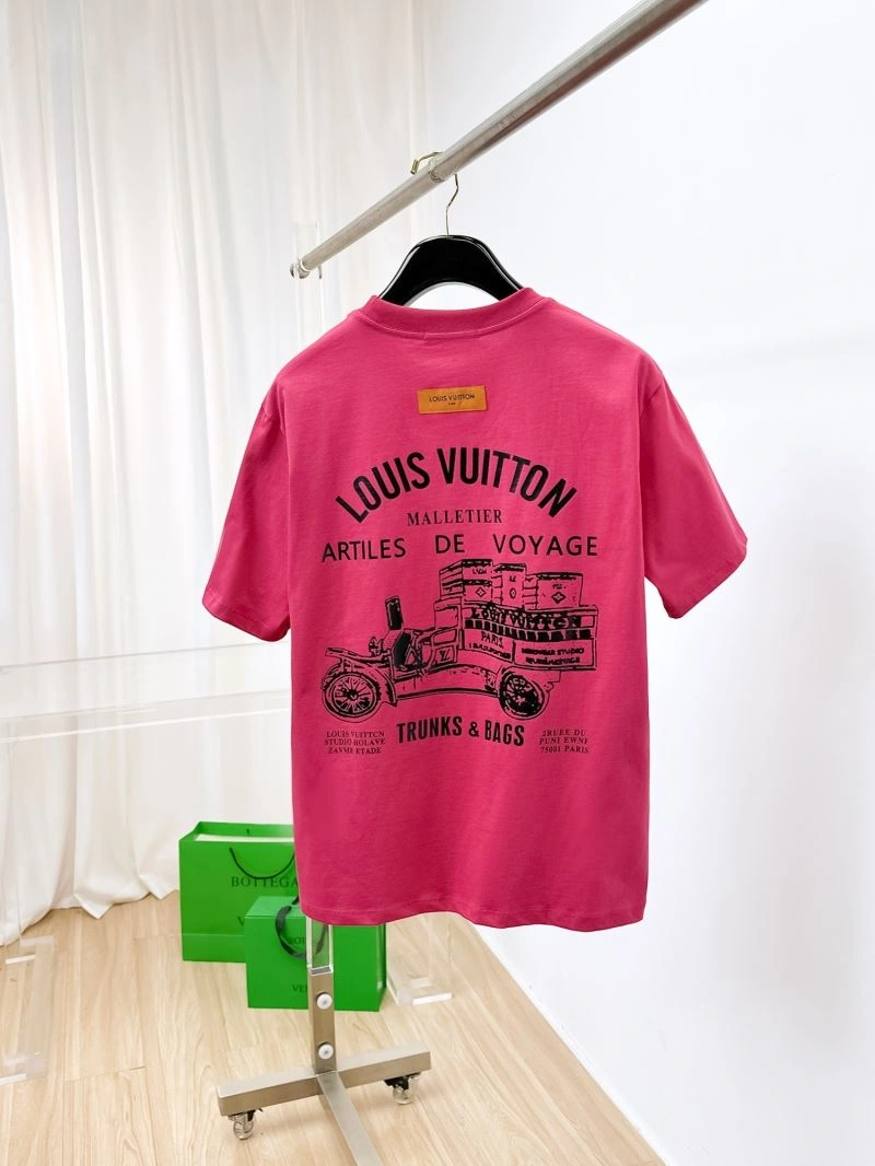Classic Louis Vuitton T-Shirts 136312