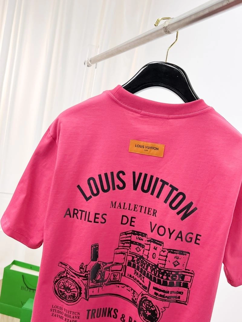 Classic Louis Vuitton T-Shirts 136312