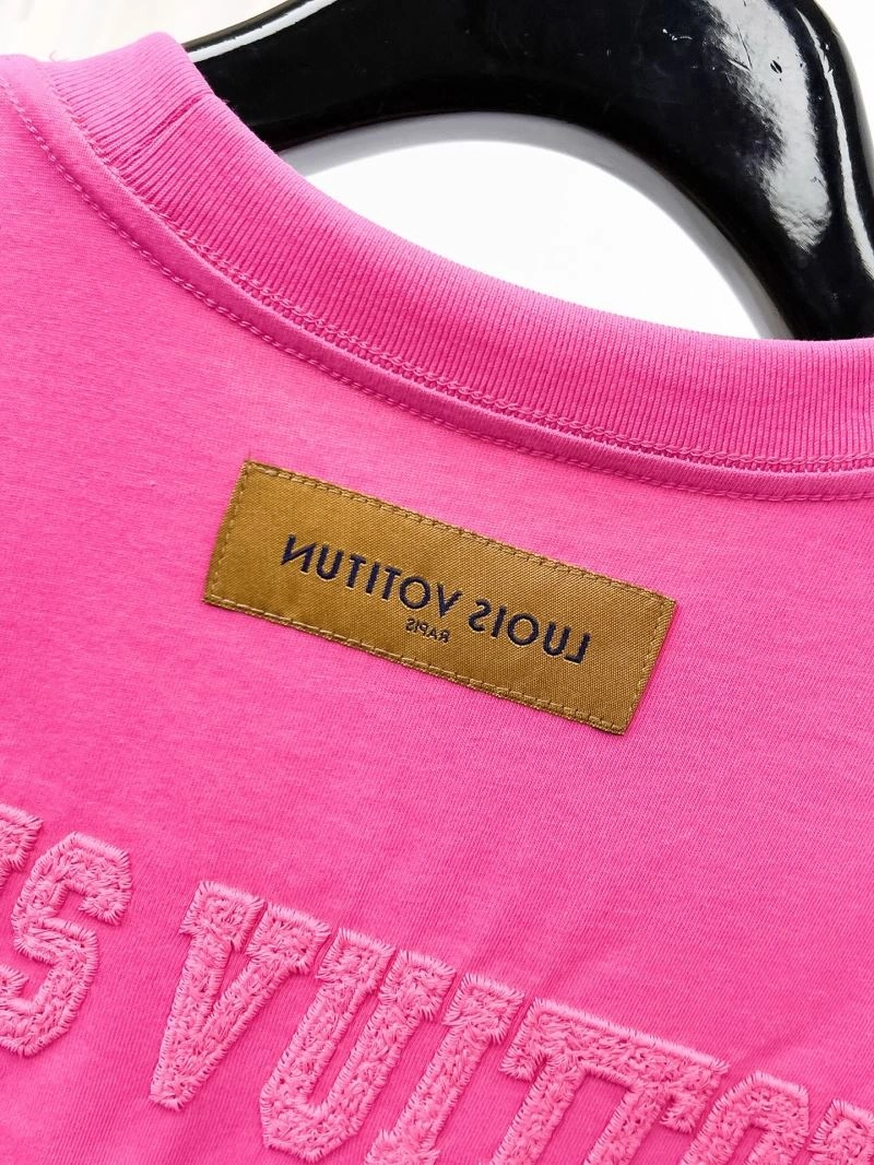 Breathable Louis Vuitton T-Shirts 136298