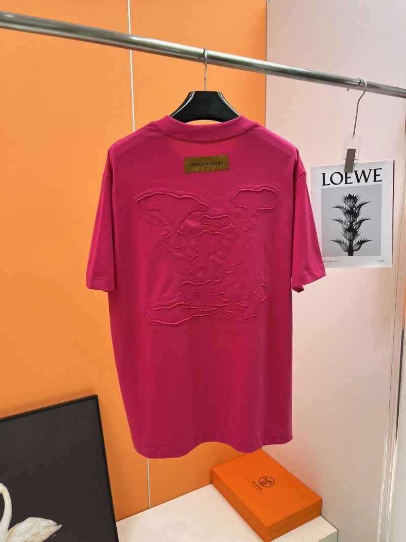 Louis Vuitton T-Shirts Resilient 136309
