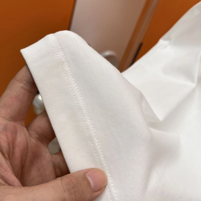 Effortless Louis Vuitton T-Shirts 136311