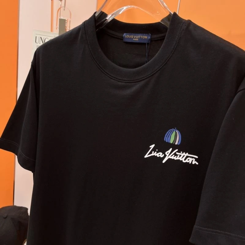 Louis Vuitton T-Shirts StreetReady 136318