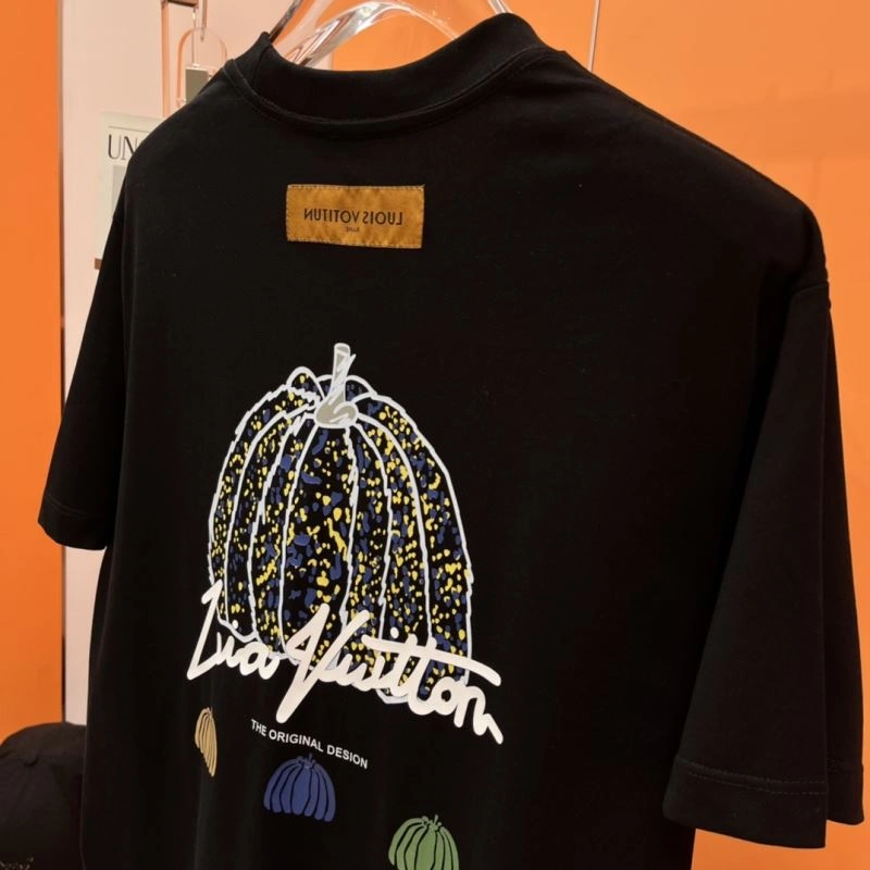 Louis Vuitton T-Shirts StreetReady 136318