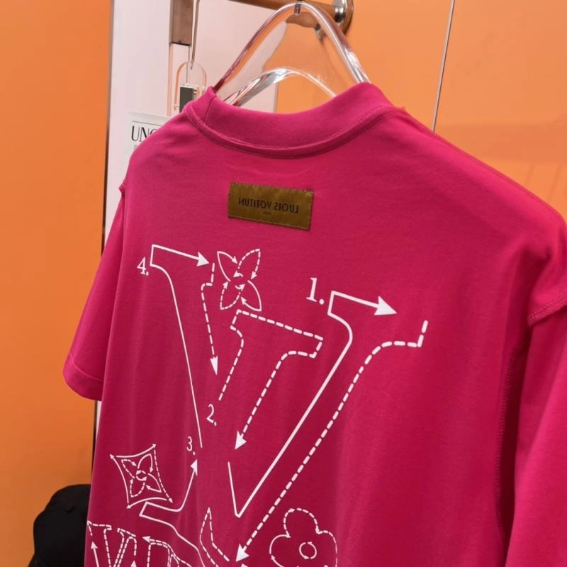 MultiPurpose Louis Vuitton T-Shirts 136315