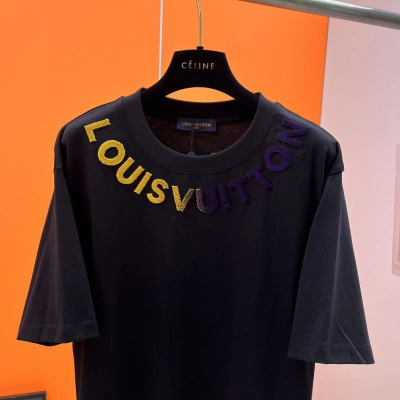 Louis Vuitton T-Shirts Flexible 136301
