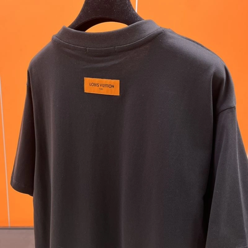 Louis Vuitton T-Shirts Flexible 136301