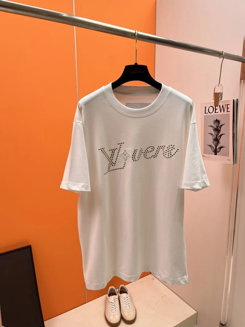 Louis Vuitton T-Shirts OnTrend 136323