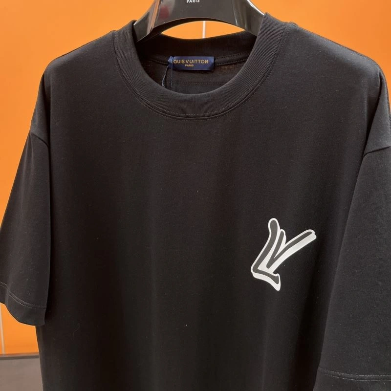 Louis Vuitton T-Shirts ComfortFit 136293
