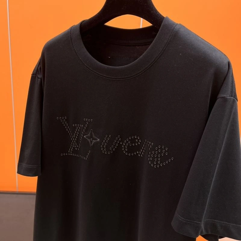 Bright Louis Vuitton T-Shirts 136299