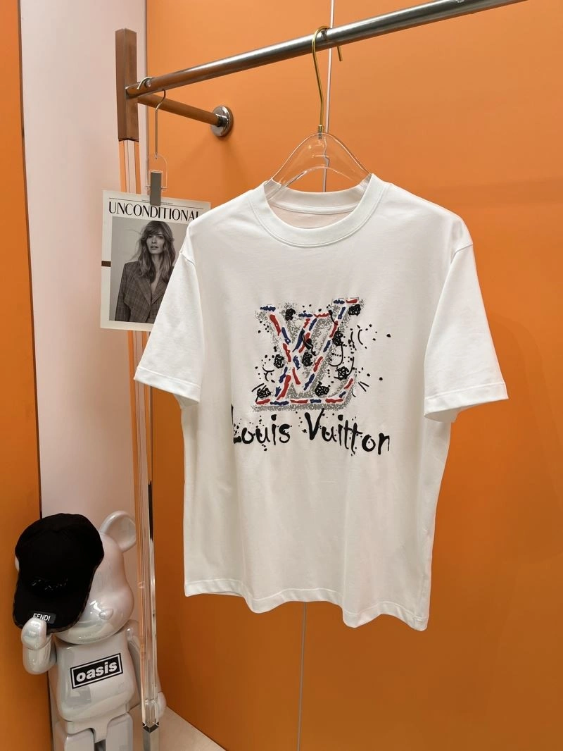 Louis Vuitton T-Shirts Bold 136317