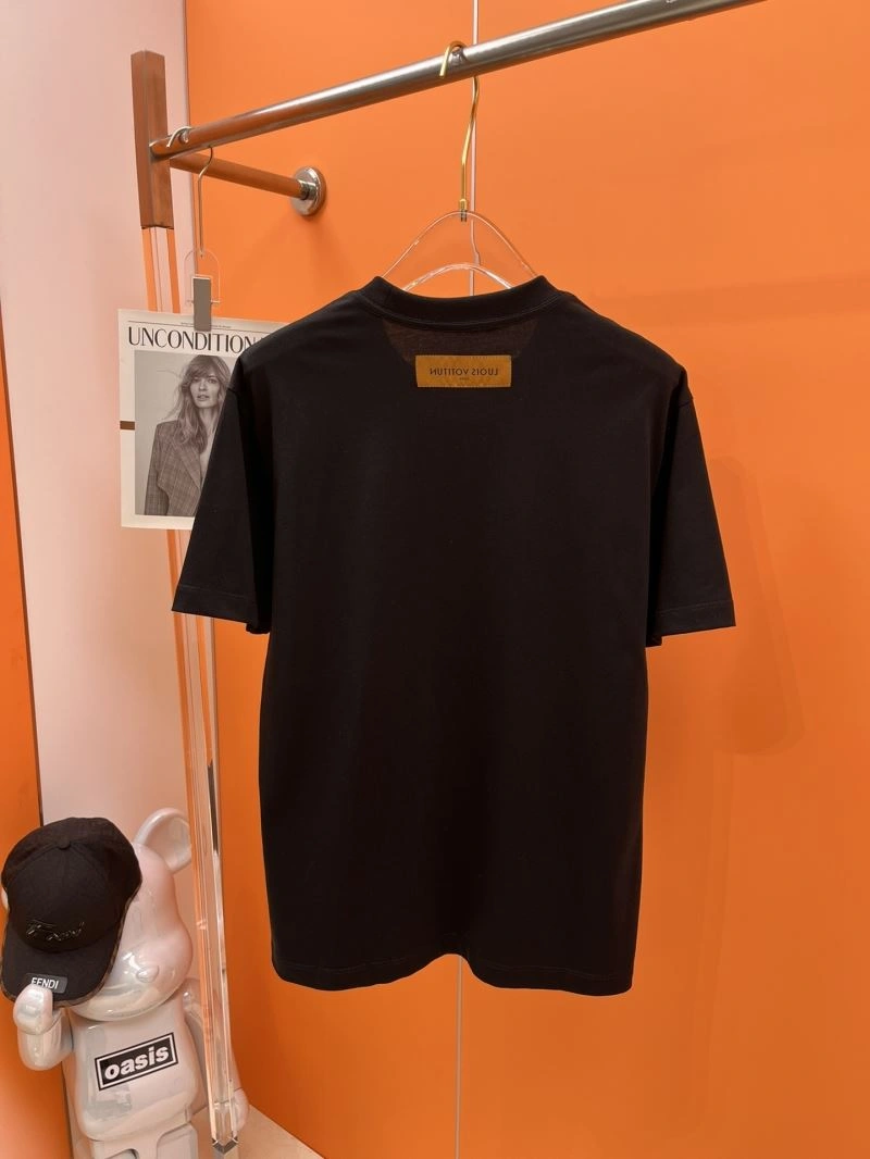 TechFriendly Louis Vuitton T-Shirts 136321