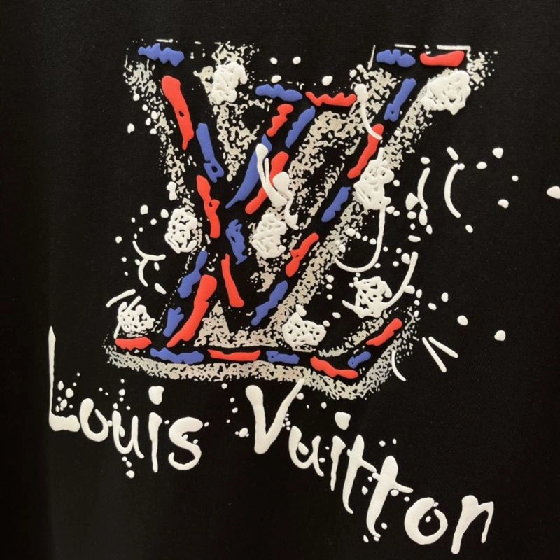 TechFriendly Louis Vuitton T-Shirts 136321