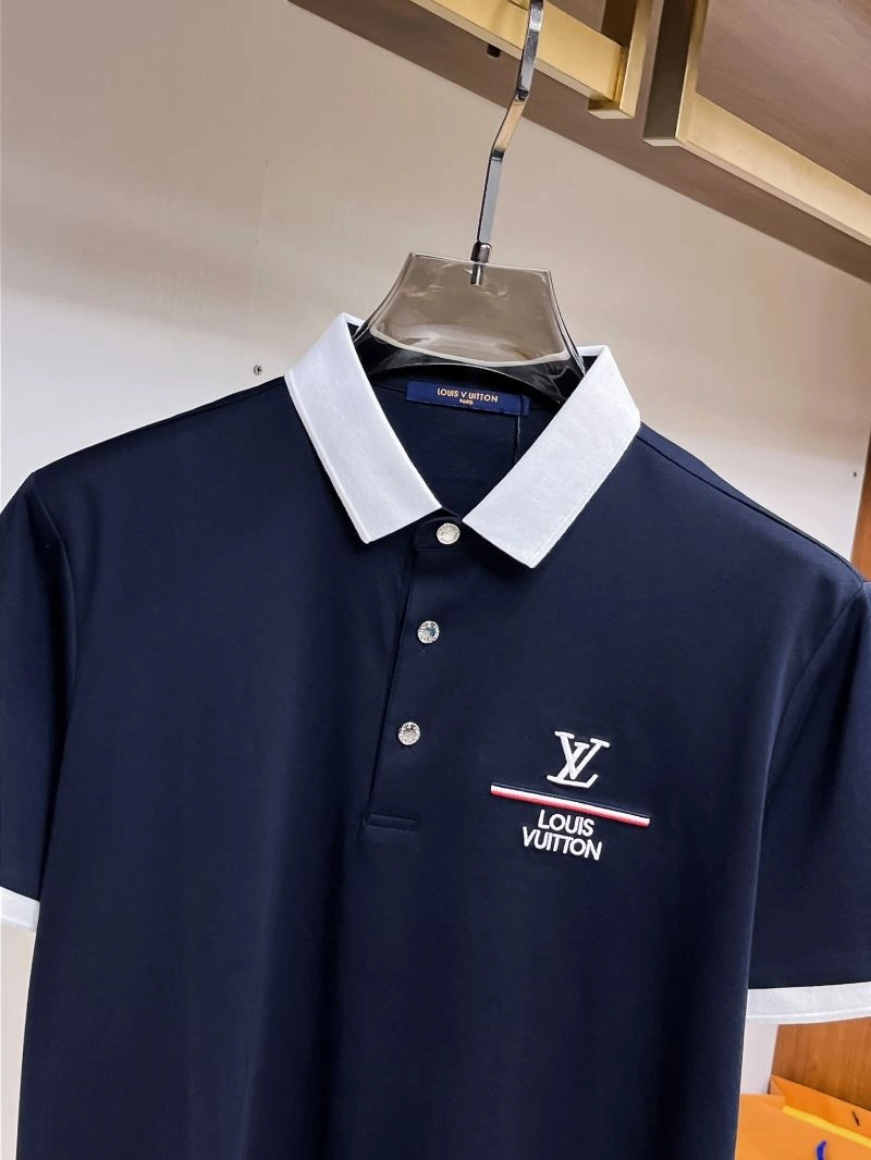 Functional Louis Vuitton T-Shirts 136296